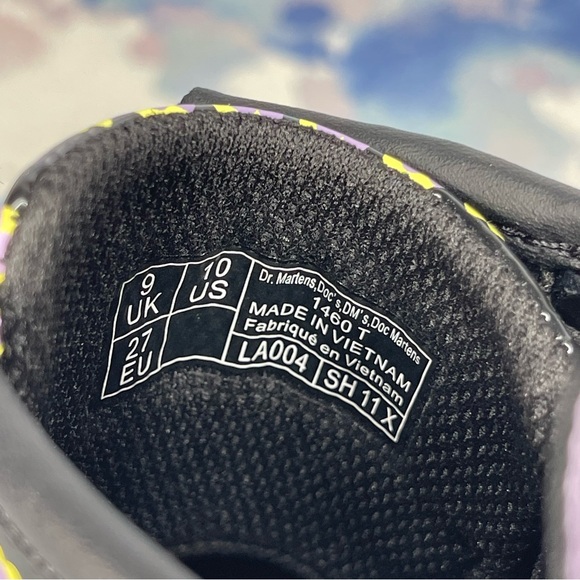 Dr. Martens 1460 Patent Heart Printed Lace Up Boots Toddler Size 10.too small :( - Picture 7 of 7